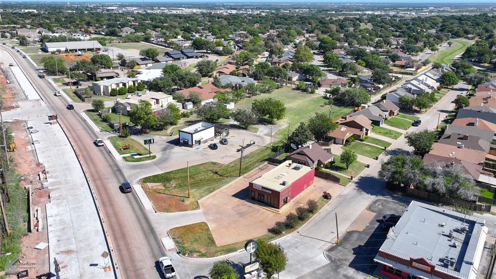 Button Willow Pkwy - Land