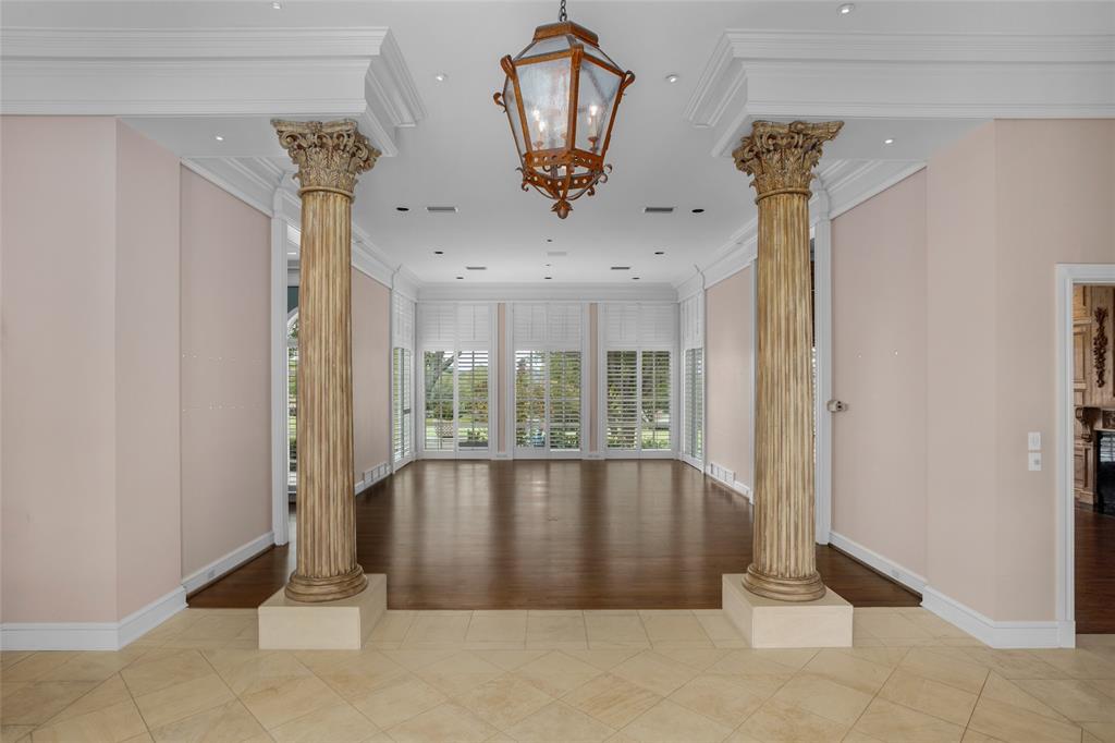 Shady Oaks Country Club Add - Residential