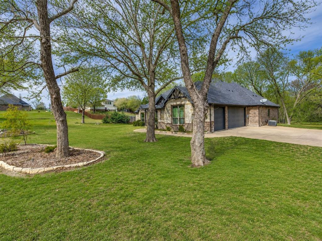 Courtyard On The Creek - Residential