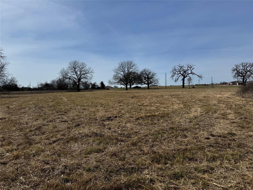 Now available, Lot 14 of Hawkins Oak Estates! Owner Financing available! Flexible homesites for traditional construction and manufactured homes. Close to everything you need, wrapped in peaceful countryside living. Spacious homesites designed for outdoor living, open skies, and room to grow. Come see where your next chapter begins! Other lots available as well.