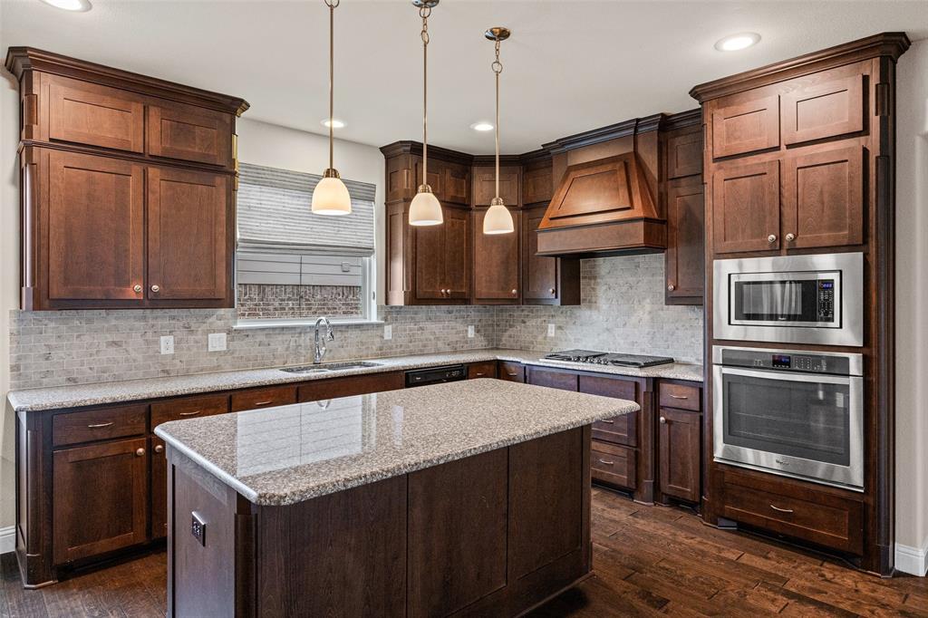 BELLAIRE VILLAGE - Residential