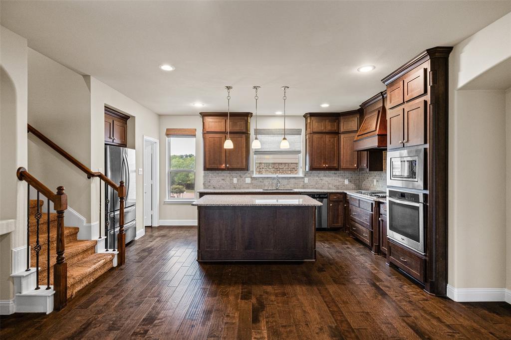 BELLAIRE VILLAGE - Residential