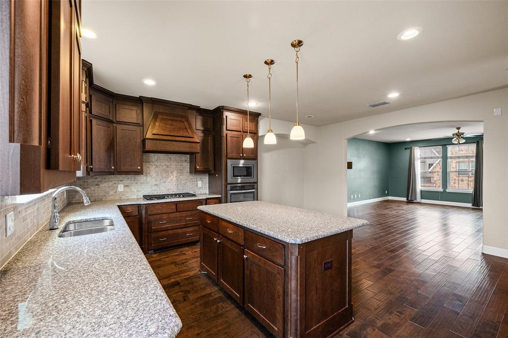 BELLAIRE VILLAGE - Residential