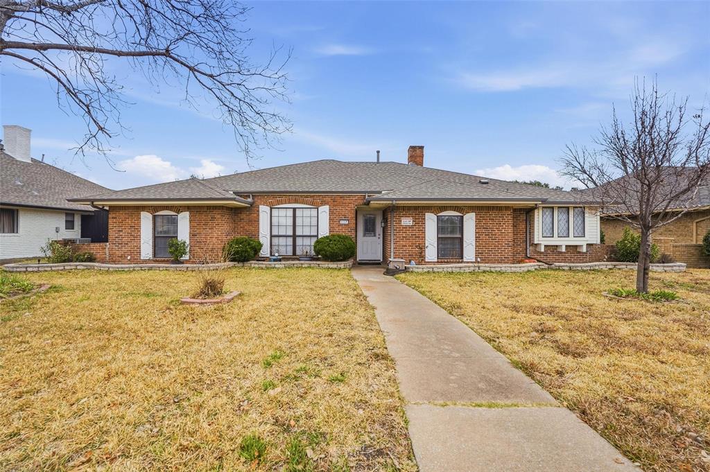 This single story ranch style home features four bedrooms and two and a half bathrooms with a functional, flexible layout. Recent updates include new roof 2025, fresh interior paint, new kitchen countertops, new flooring, and a recently replaced water heater. In addition to the main living area, there is a versatile flex space that can serve as a second living or family room, complete with a wet bar, ideal for entertaining or relaxing. The bright and airy sunroom overlooks the backyard and offers an inviting space to enjoy year-round. With easy access to US-75, I-635, and George Bush Turnpike, you’re just a short drive from a wide variety of restaurants and retail. Located within walking distance to Harben Elementary and Glenville Park, this home offers generous living spaces and everyday convenience.