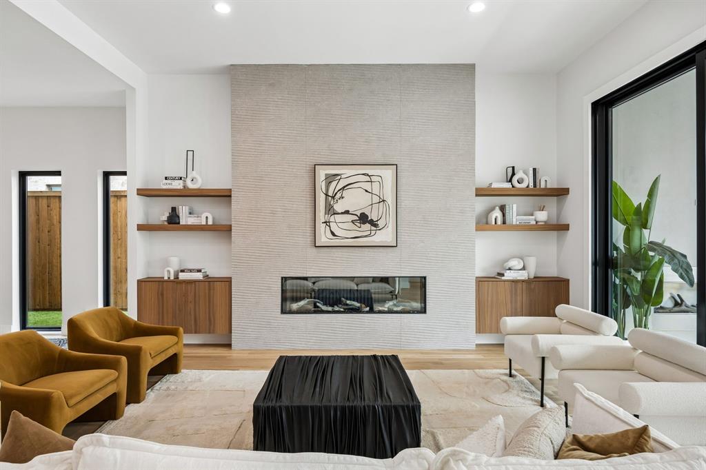Wilshire Heights - Residential