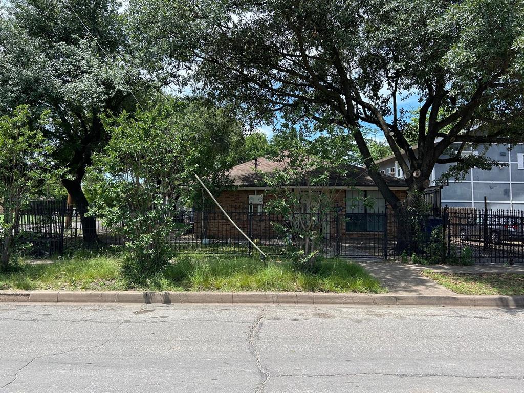 DALLAS LAND AND LOAN 3 - Residential Income