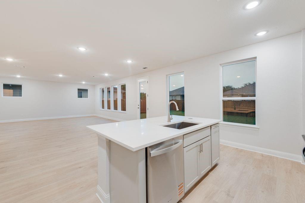 CREEKSIDE PH V - Residential