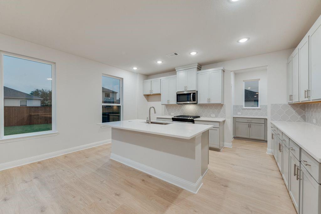 CREEKSIDE PH V - Residential