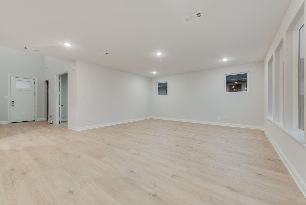 CREEKSIDE PH V - Residential