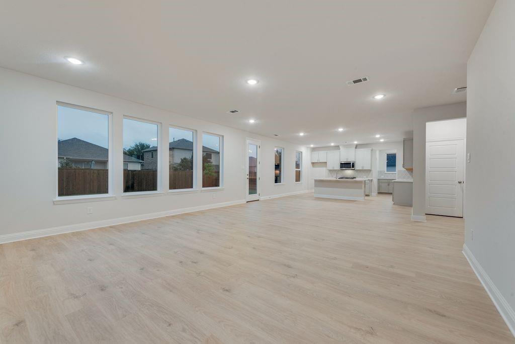 CREEKSIDE PH V - Residential