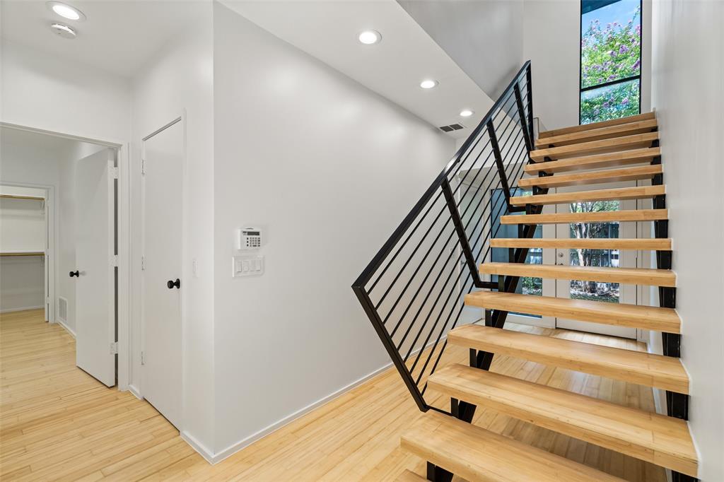 Dwelling At Munger Condos - Residential
