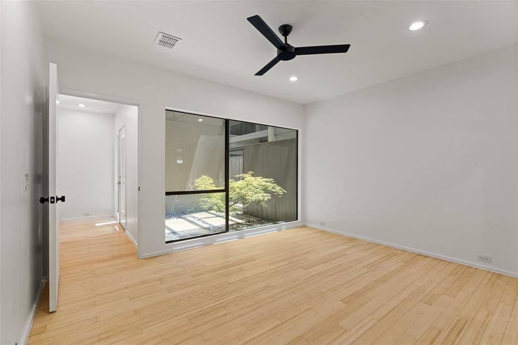 Dwelling At Munger Condos - Residential