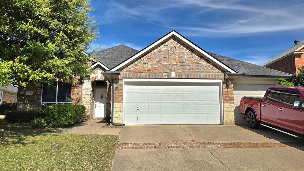 Deer Creek Arlington - Residential