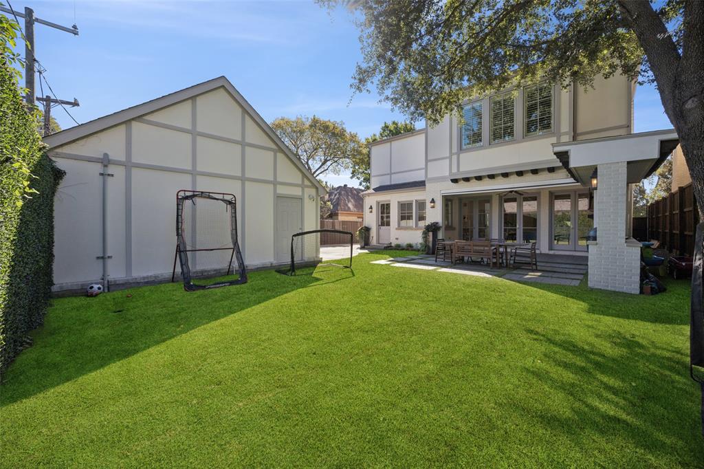 Country Club Estates - Residential