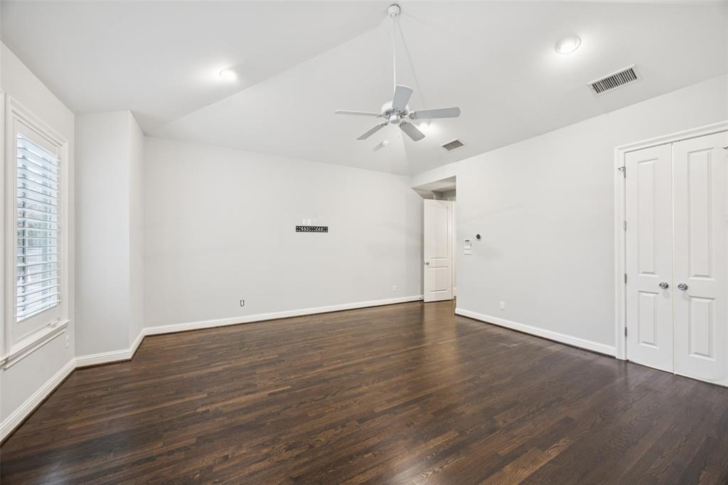 Country Club Estates - Residential