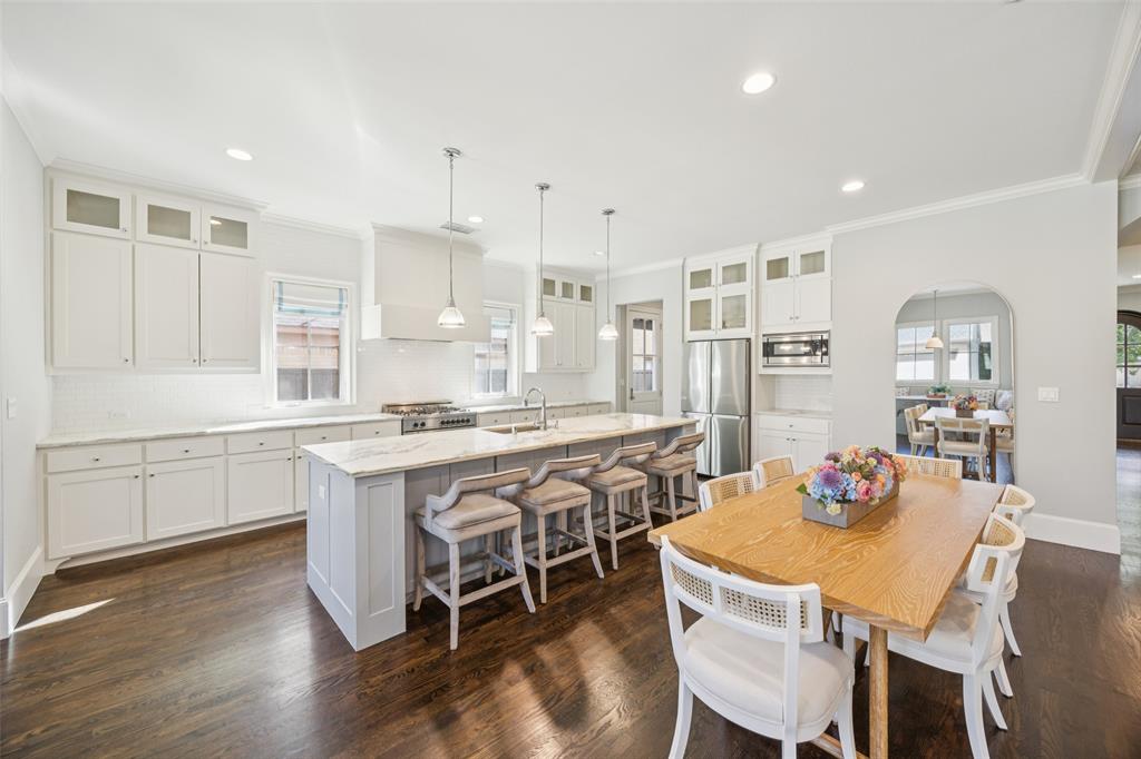 Country Club Estates - Residential