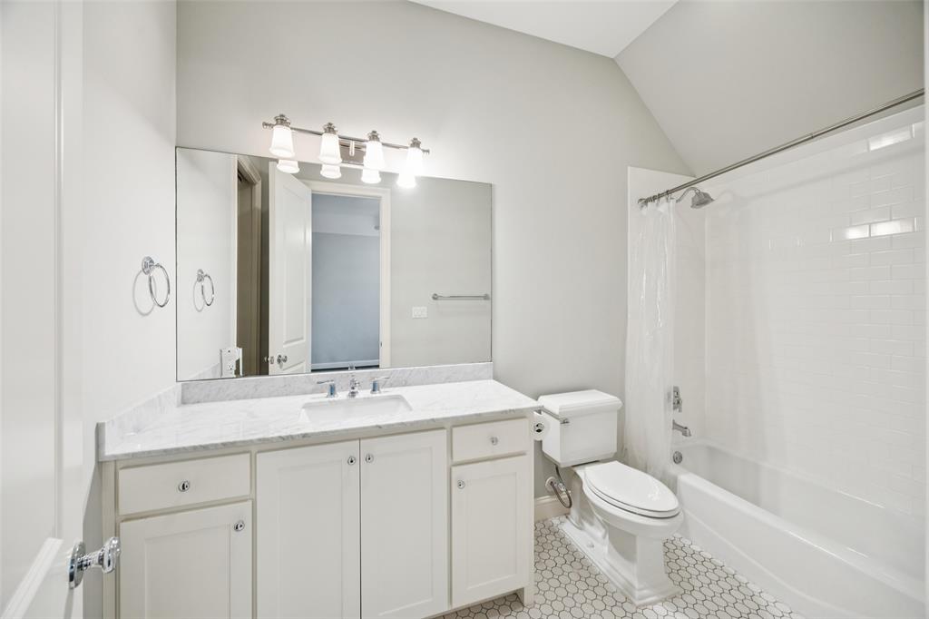 Country Club Estates - Residential