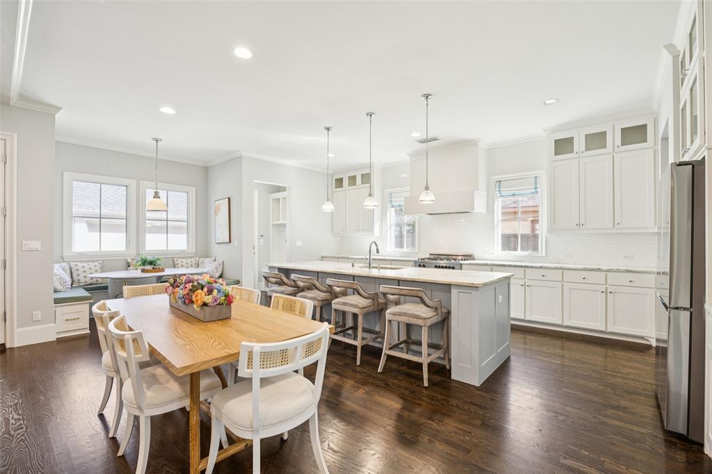 Country Club Estates - Residential