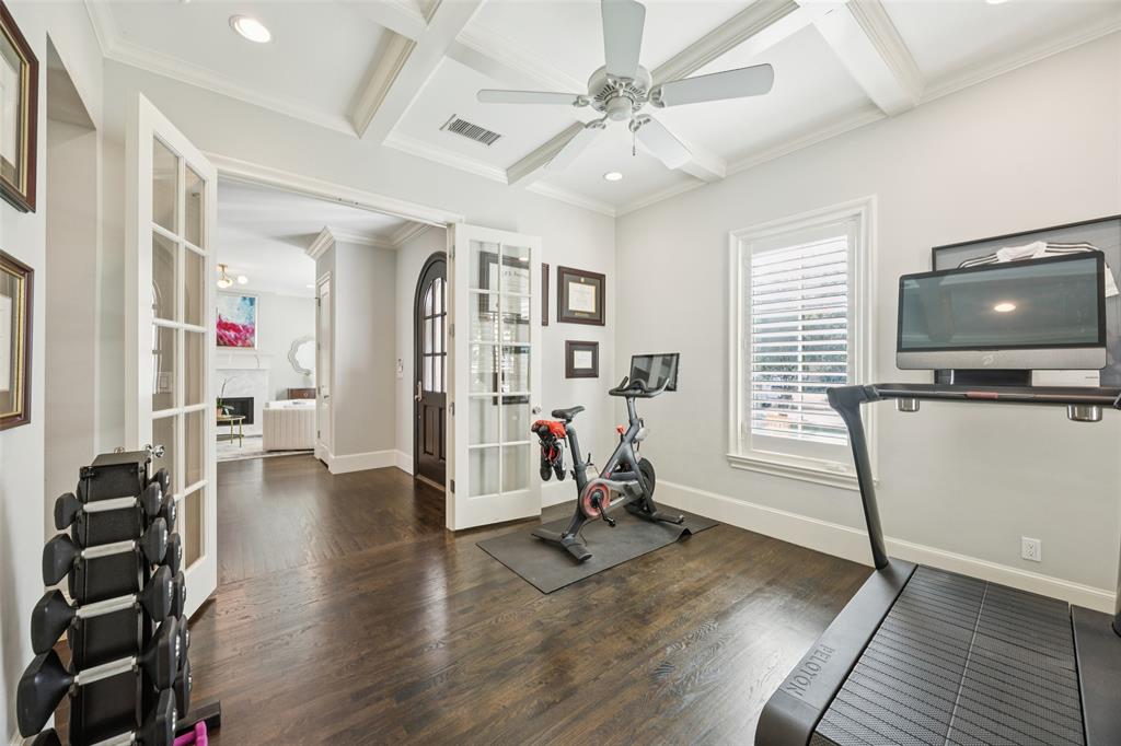 Country Club Estates - Residential