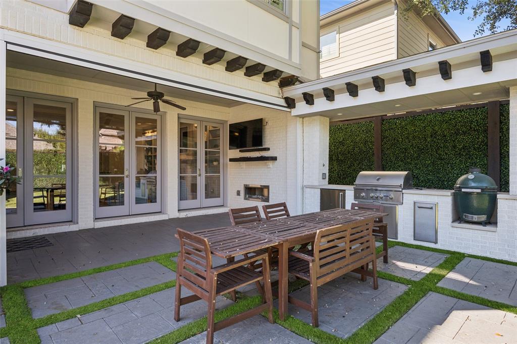 Country Club Estates - Residential
