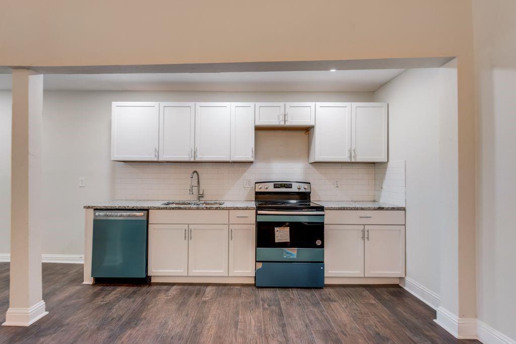 R D Caldwell - Residential Lease