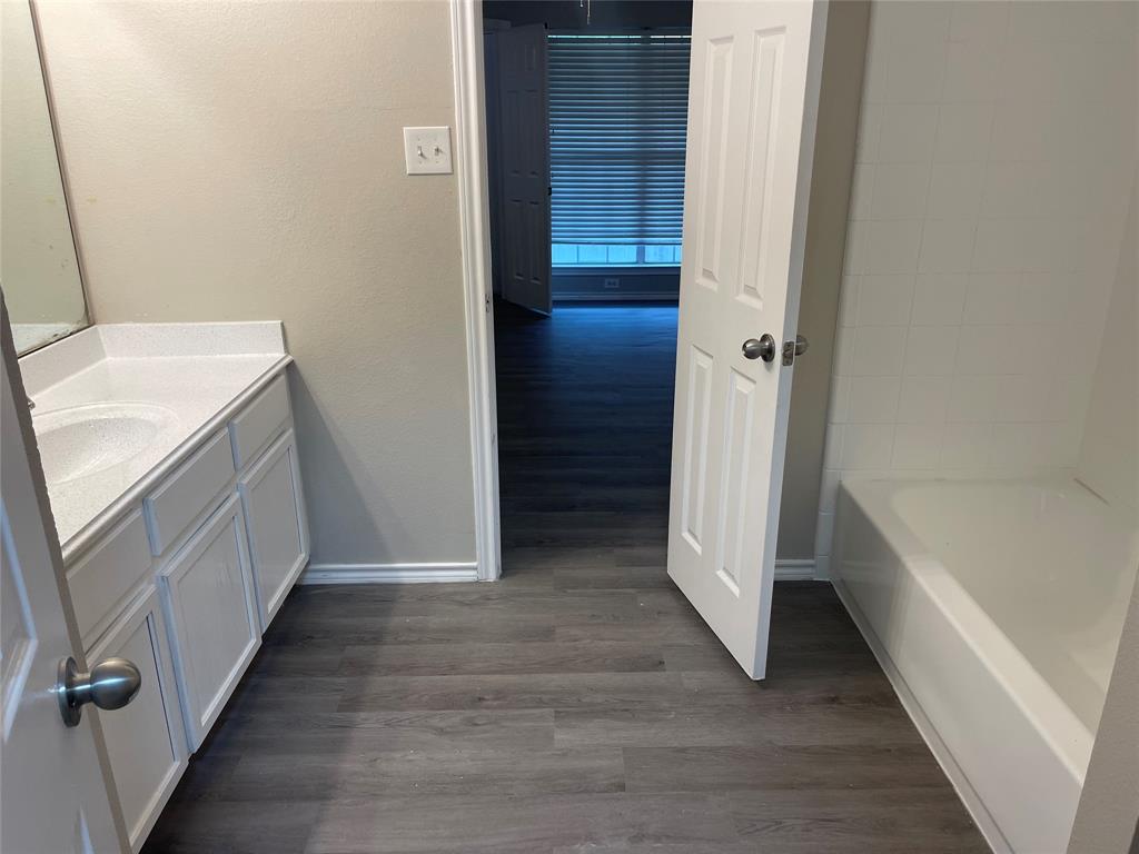 Deerchase Condos Ph 01 & 02 - Residential Lease
