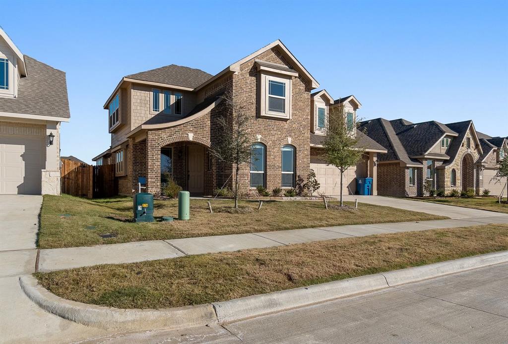Welcome to this beautiful two-story home by Bloomfield, completed in July 2022. The classic brick exterior, paired with fresh landscaping and stone-edged flower beds, gives this home exceptional curb appeal. Inside, you'll find a bright, airy space with fresh paint, arched doorways, and upgraded tile and flooring throughout.
The formal study near the entry, complete with a walk-in closet, offers the option to convert it into a fifth bedroom. Perfect for entertaining, the home features two dining areas—a formal dining room and a casual breakfast nook—both flowing into the open-concept family room.
The spacious primary suite offers a private retreat with a luxurious 5-piece bath, including separate vanities and an upgraded deck-mounted tub. Upstairs, you'll find three sizable bedrooms, a full bathroom with dual sinks, and a versatile game room, offering plenty of space for family and guests.