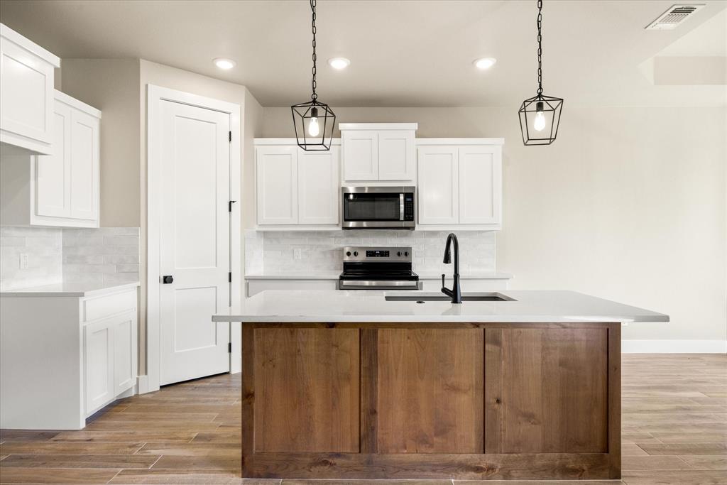 Canyon Creek - Residential