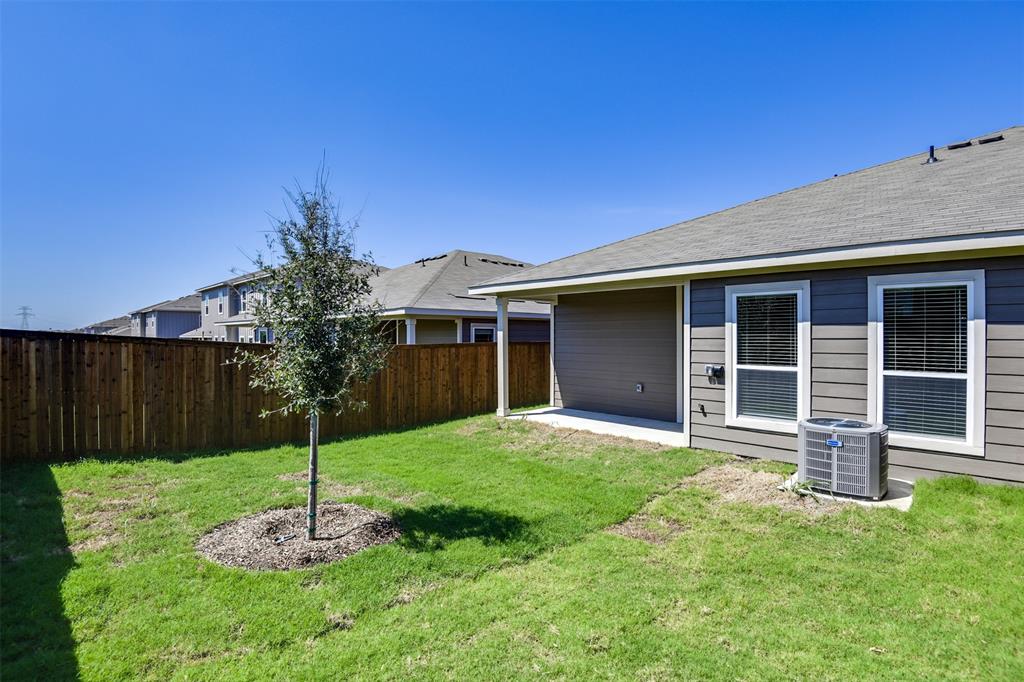 HERITAGE HILLS ESTS - Residential Lease