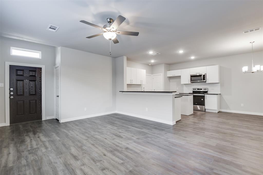 HERITAGE HILLS ESTS - Residential Lease