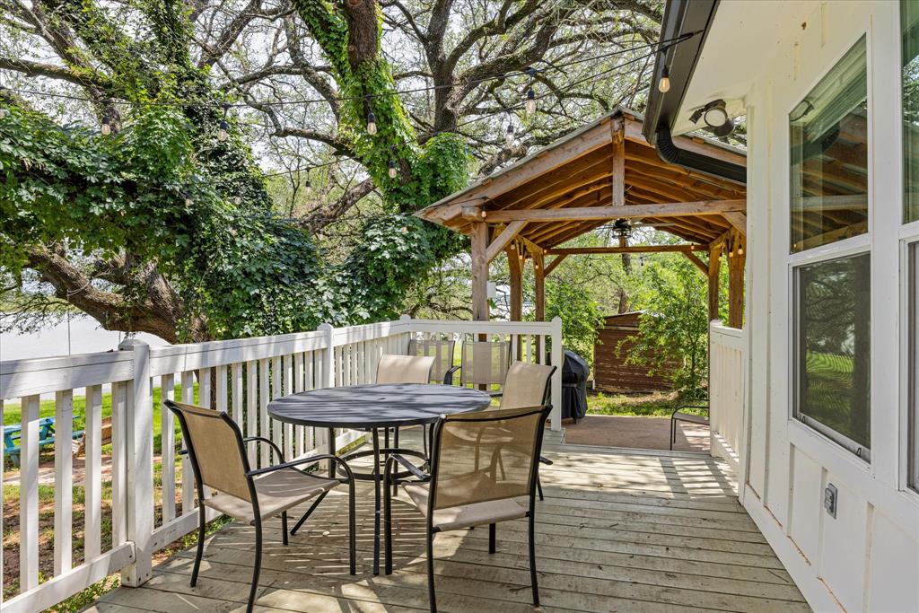 The Liveoaks Add - Residential