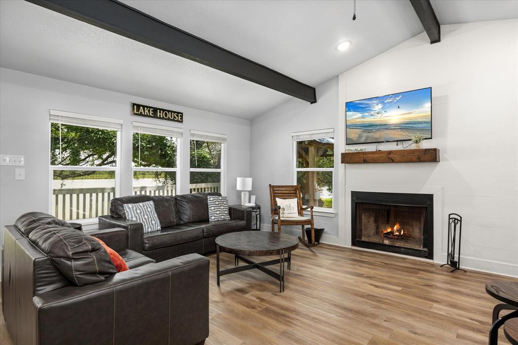 The Liveoaks Add - Residential