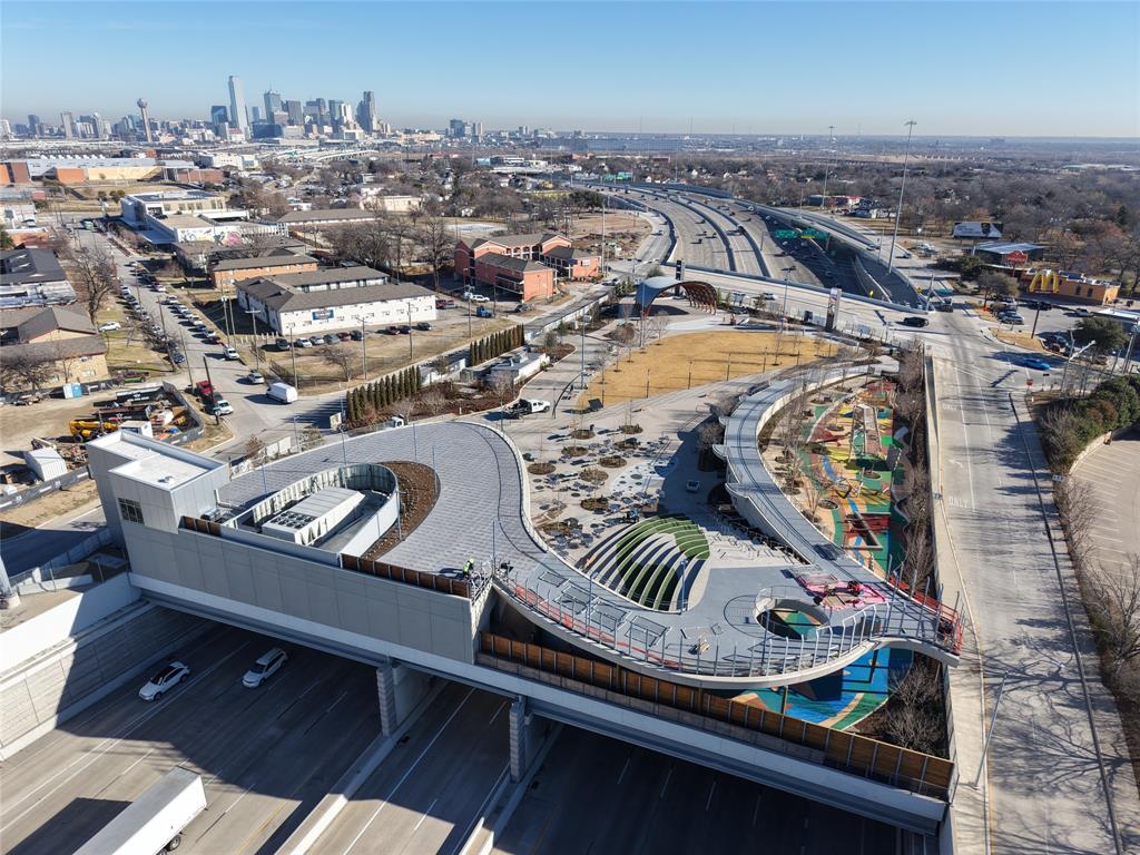 Dallas Land - Land
