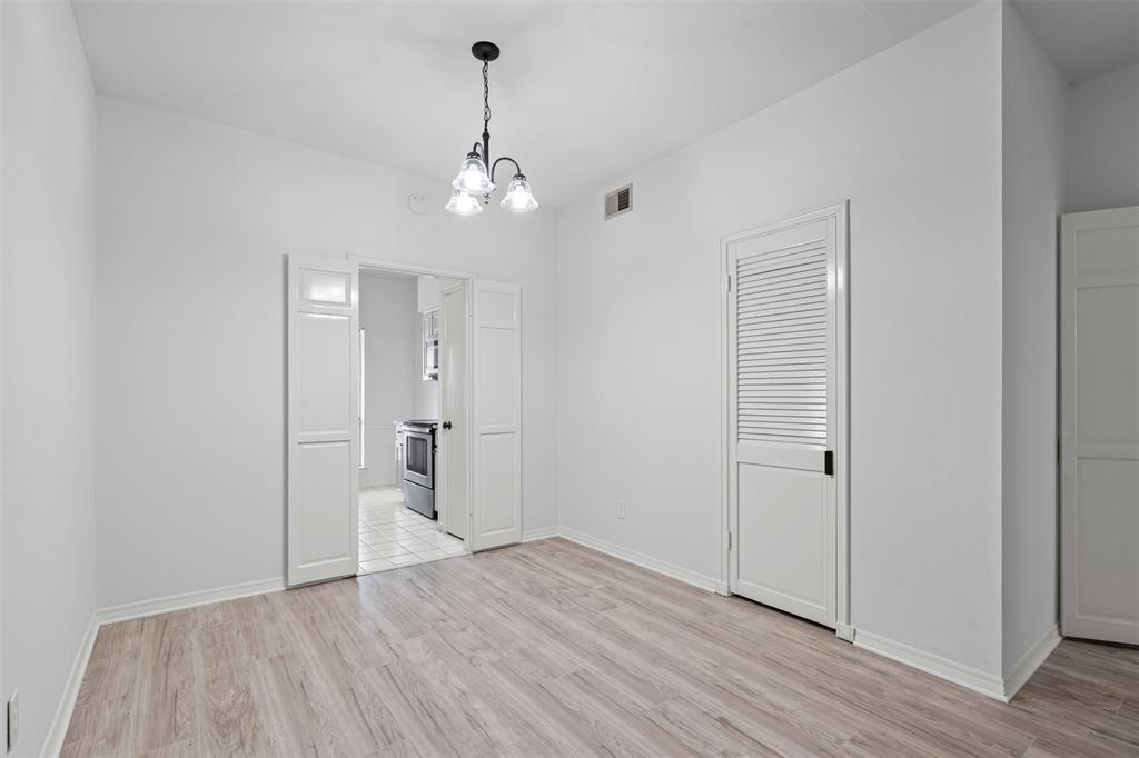 Fountain Royale Orleans W - Residential