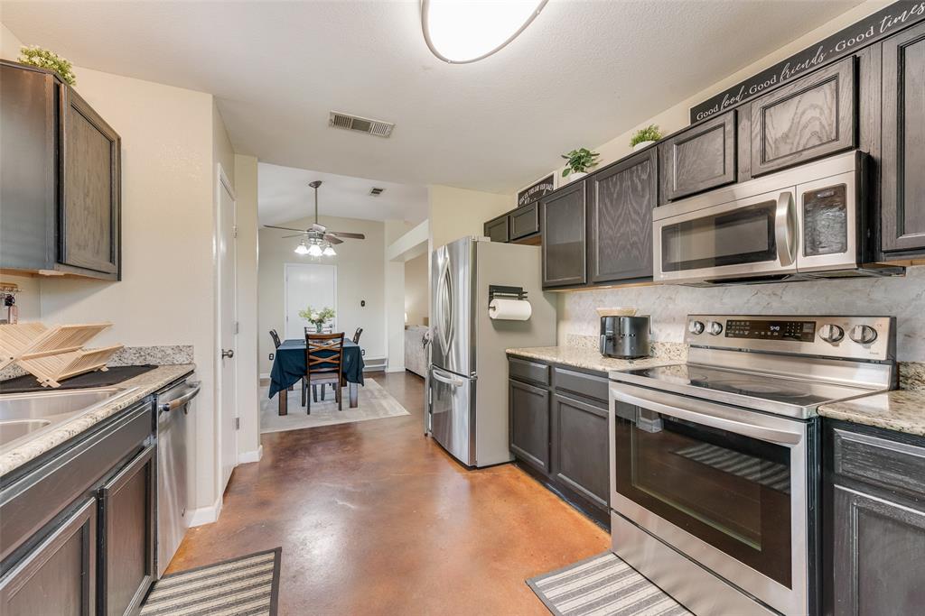 Highland Village Estates - Residential