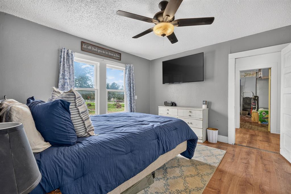 Lipan - Residential