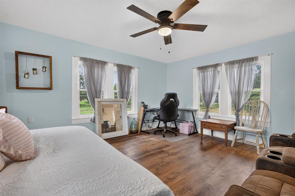 Lipan - Residential