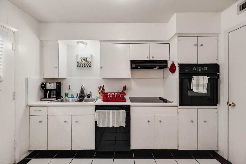 La Fontaine Condo - Residential
