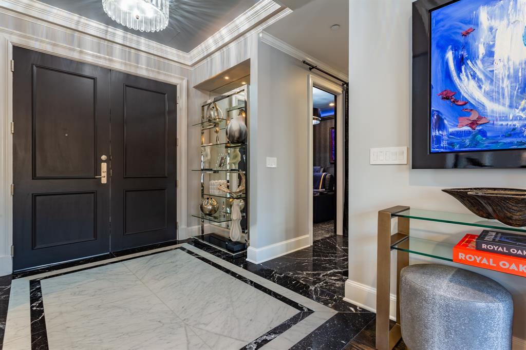 Ritz-Carlton Residences 1 - Residential