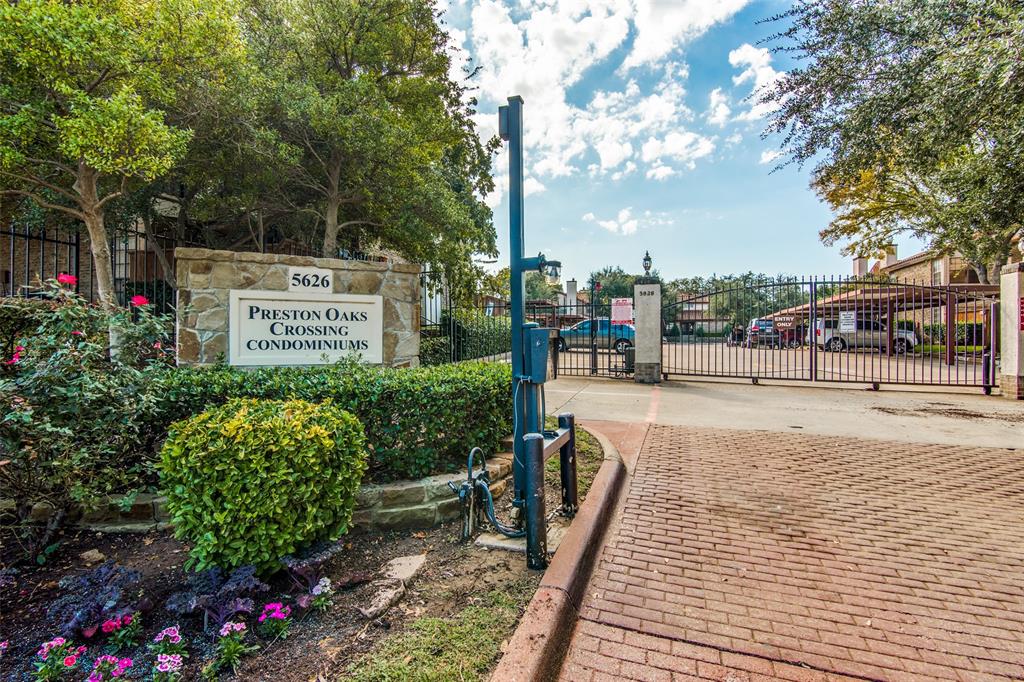 Preston Oaks Crossing Condos 01 & 02 - Residential