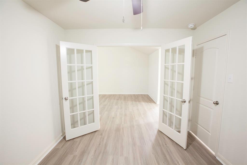 Cypress Bend 2 - Residential Lease