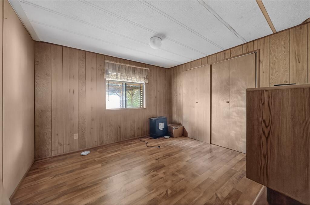 W J L Scott Sur - Residential