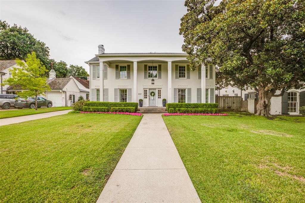 Welcome to this stunning 1940's Southern Colonial gem nestled in the highly desired HPISD neighborhood. Perfect blend of timeless charm and modern amenities, truly a must-see. This meticulously maintained property boasts 4 gracious bedrooms and 3.1 baths as well as multiple living areas. The formal living and dining areas exude classic elegance, while a cozy den space provides the ideal spot for relaxation. The sitting room-bar area adds a touch of sophistication, and an outdoor living space further enhances the entertainment possibilities with a fabulous pool and turfed yard.
Additional bonuses include the 2-car garage with an attached flex room that is currently being used as a home gym.