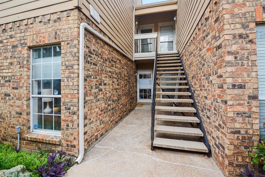 Preston On Creek Condos - Residential