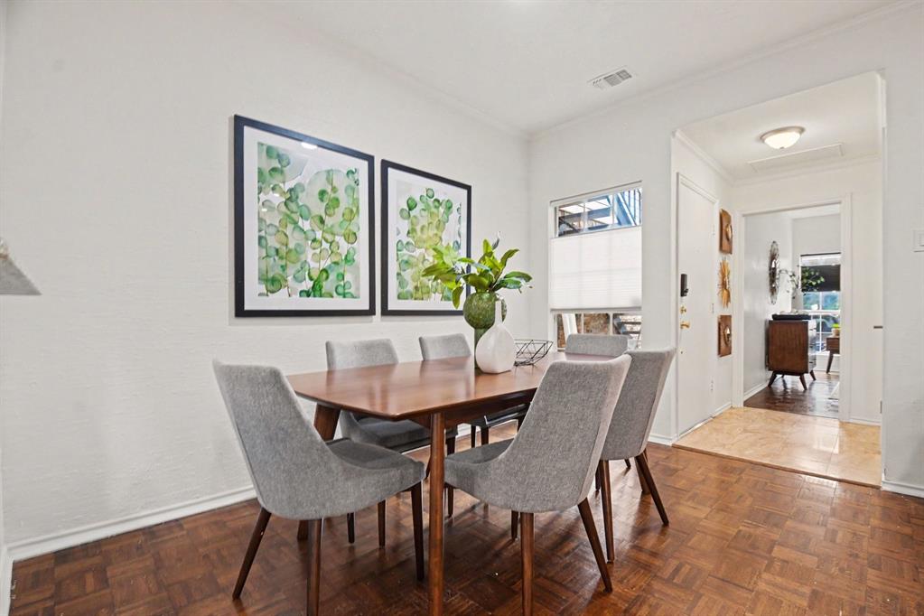 Preston On Creek Condos - Residential