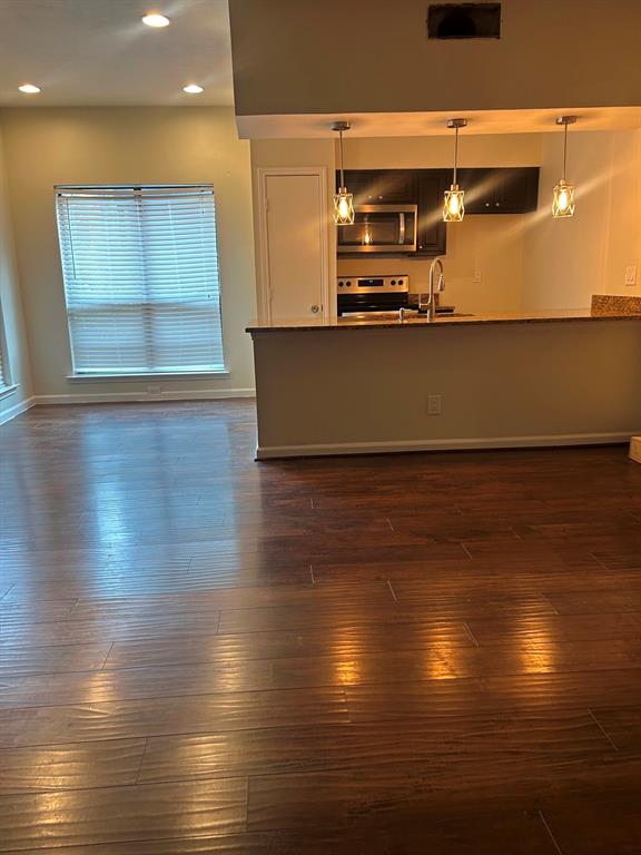 Freshly painted and move-in ready, this charming condo proves that great design isn't measured in square feet. Nestled inside the gated Holly Glen community, this thoughtfully laid out 1bedroom, 1bath home offers an open, efficient floor plan that lives larger than expected. Natural light fills the inviting living space, creating a warm atmosphere that's perfect for relaxing or entertaining. Enjoy the ease of low-maintenance living with community amenities including a sparkling pool and beautifully maintained grounds. Ideally located in the heart of Midtown Dallas, you're just moments from the SOPAC Trail, White Rock Lake, Topgolf, shopping, dining, and everyday conveniences. Whether you're looking for your first home, a convenient pied-à-terre, or an excellent investment property, this is an opportunity you won't want to miss.