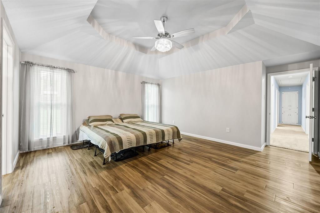 Country Rdg Estate - Residential