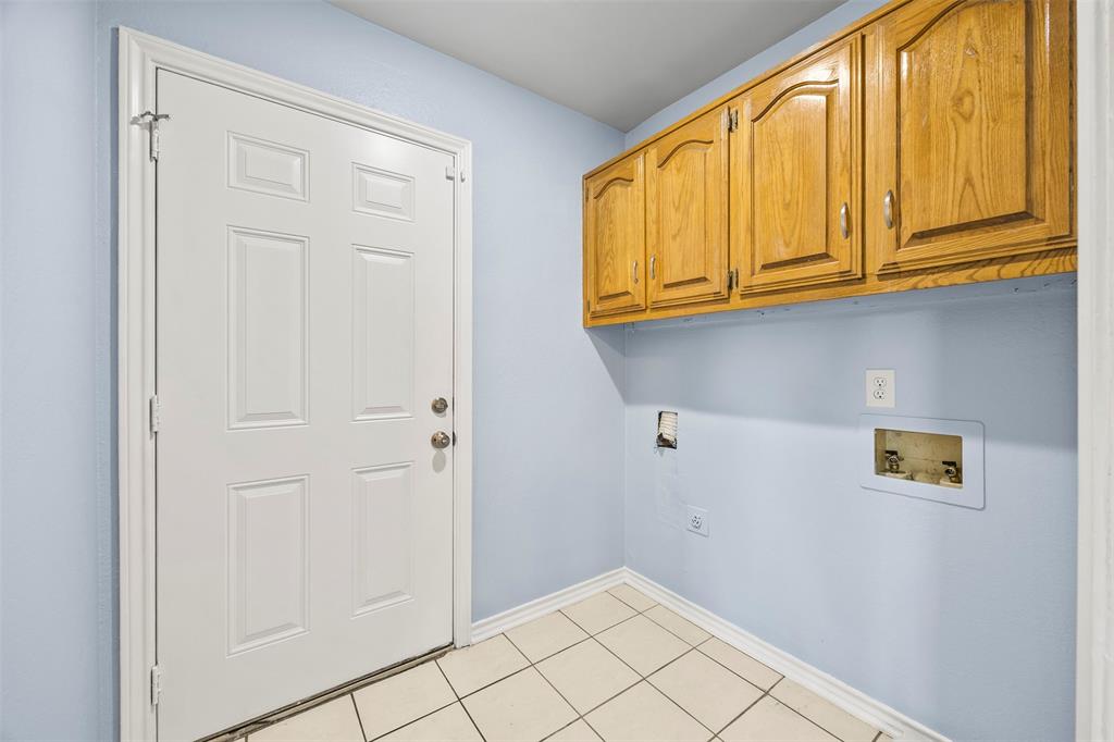 Country Rdg Estate - Residential
