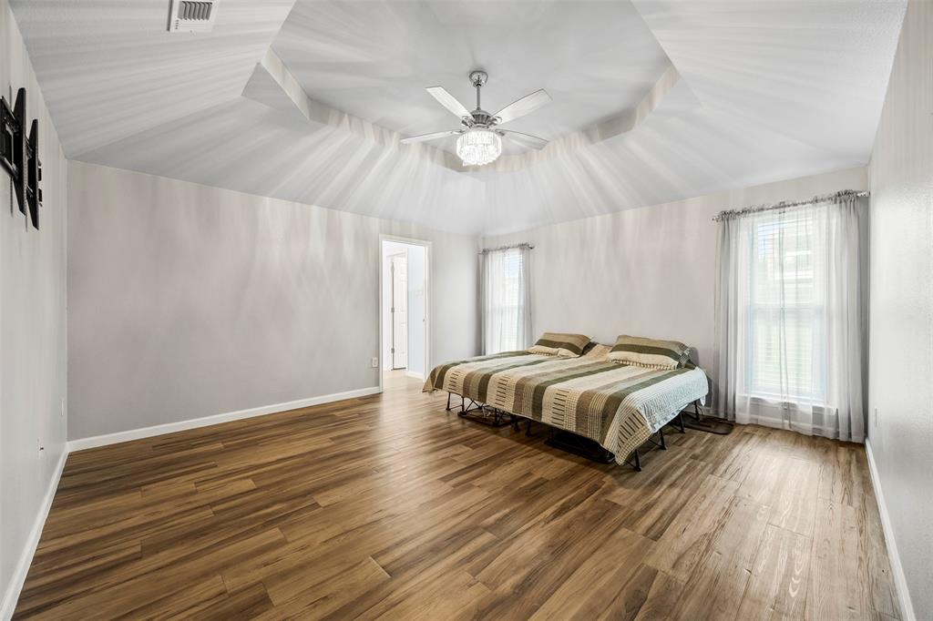 Country Rdg Estate - Residential