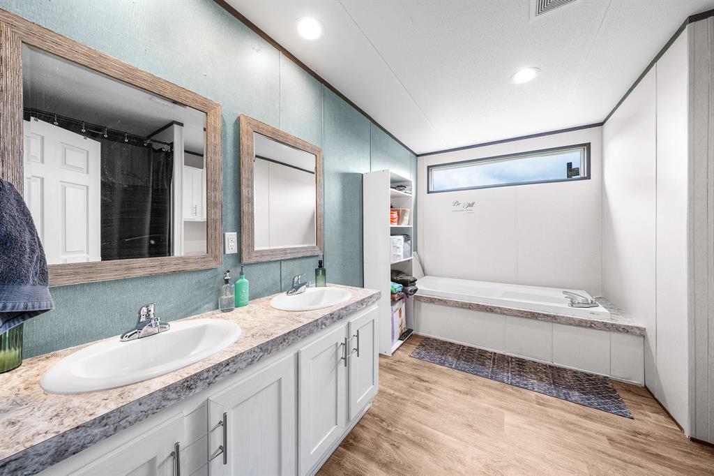 Mullins R L Sub - Residential
